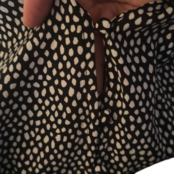 *New* Nine West Black Dot Abstract Button Front Balloon Sleeve Tunic Ladies 2X - Picture 4 of 12